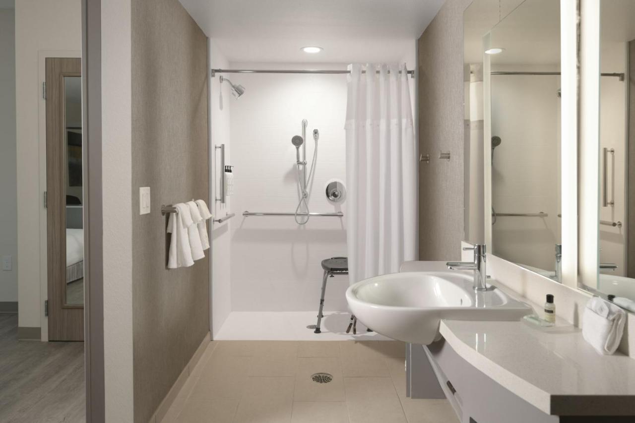 Springhill Suites By Marriott Lindale Tyler Exterior photo